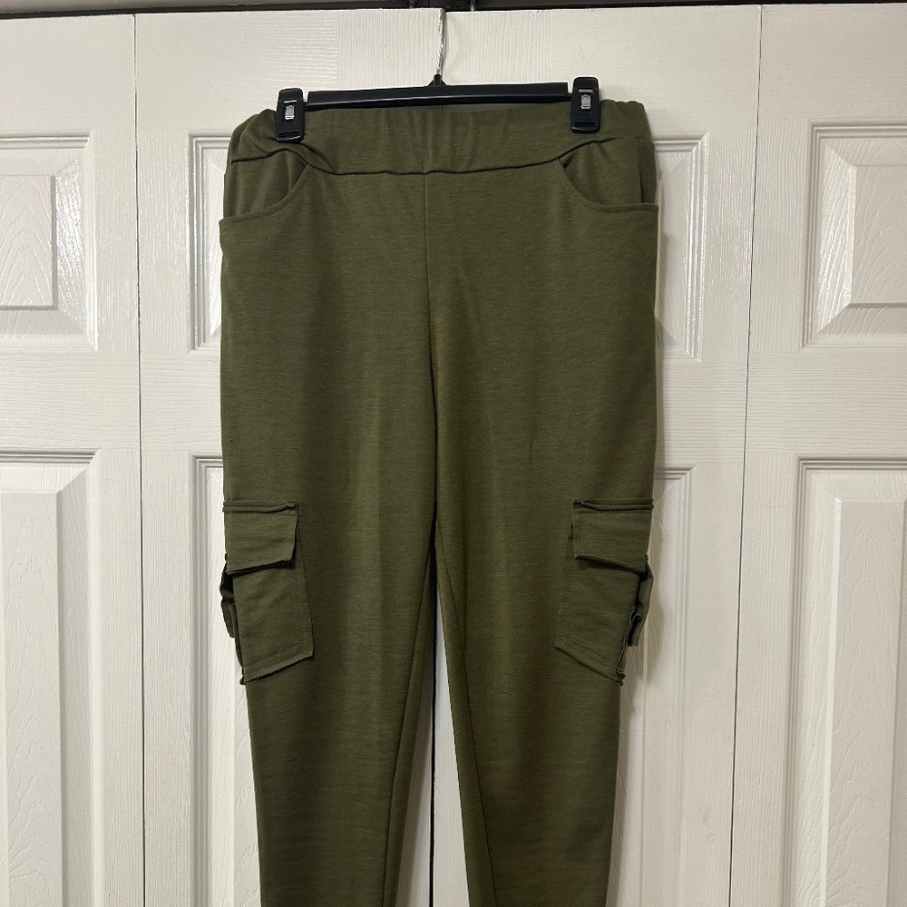 Two pair soft cotton capri pants